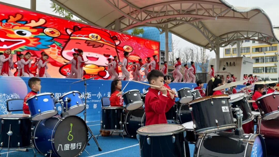 非遗魔法降临校园！师生同游年味乐园 ——火炬一小2026迎新非遗游园会欢乐上演