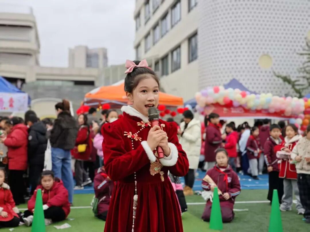 非遗魔法降临校园！师生同游年味乐园 ——火炬一小2026迎新非遗游园会欢乐上演