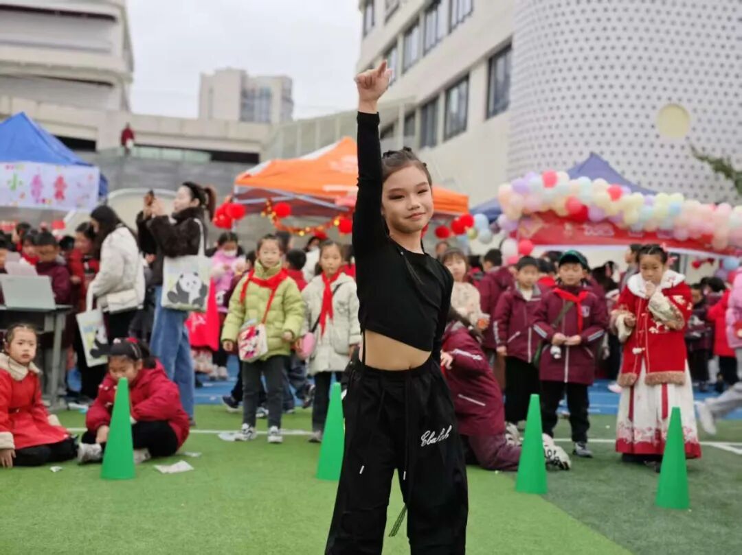 非遗魔法降临校园！师生同游年味乐园 ——火炬一小2026迎新非遗游园会欢乐上演
