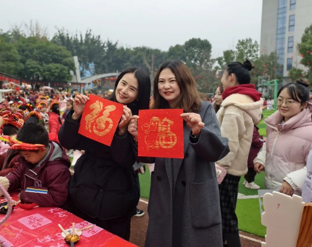 非遗魔法降临校园！师生同游年味乐园 ——火炬一小2026迎新非遗游园会欢乐上演