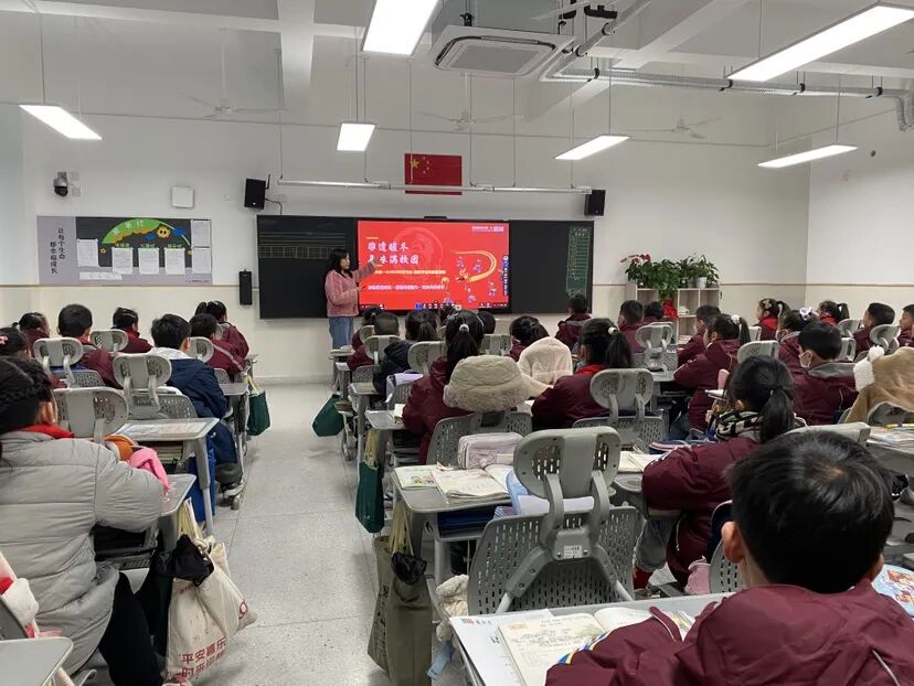 非遗魔法降临校园！师生同游年味乐园 ——火炬一小2026迎新非遗游园会欢乐上演