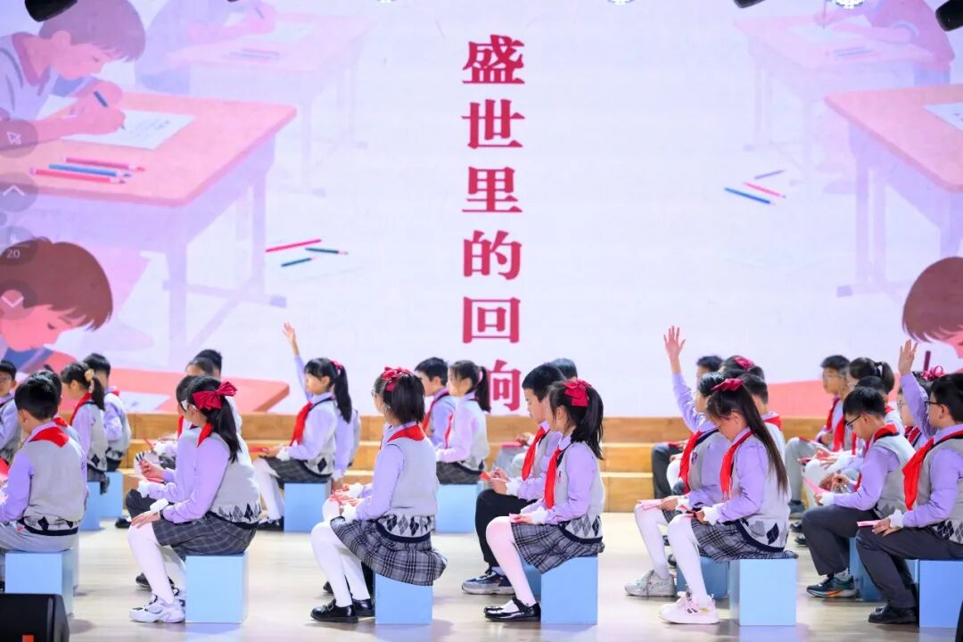 【火一动态】乐声裹着思政热,初心随旋律正燃! ——这场音乐思政课,把信仰“唱”进了青春里