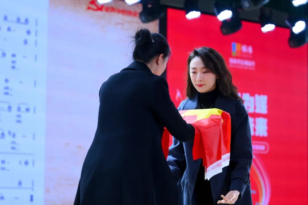 【火一动态】乐声裹着思政热,初心随旋律正燃! ——这场音乐思政课,把信仰“唱”进了青春里