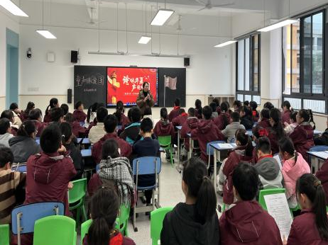【火一学科组】文研突围，揽誉焕新再启程！-----火炬一小语文教研组2025秋荣光赋