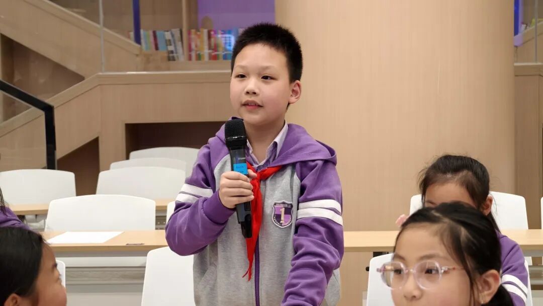 【未来小镇】｜专属“议事厅”里，学生说了算！——学生当场“挑刺”，校方现场“接单”