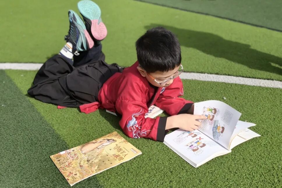 【火一月刊】四月书香漫,深耕行致远 —— 四月,火炬一小续写一卷成长篇