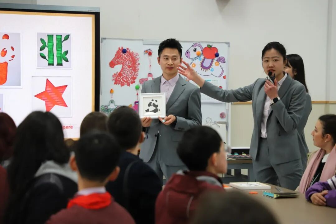 【火一月刊】春光作序，教育为诗 ——三月，火炬一小寄出一封春日来信