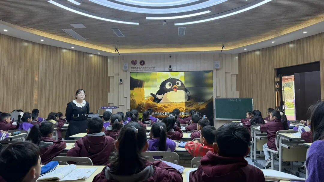 【火一月刊】春光作序，教育为诗 ——三月，火炬一小寄出一封春日来信
