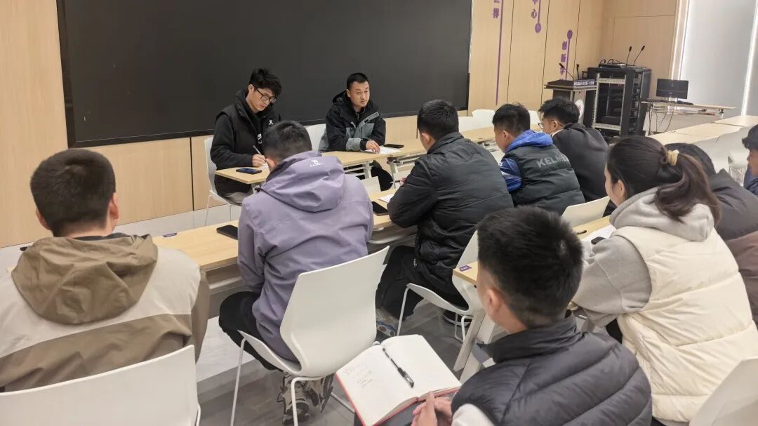 【火一月刊】春光作序，教育为诗 ——三月，火炬一小寄出一封春日来信