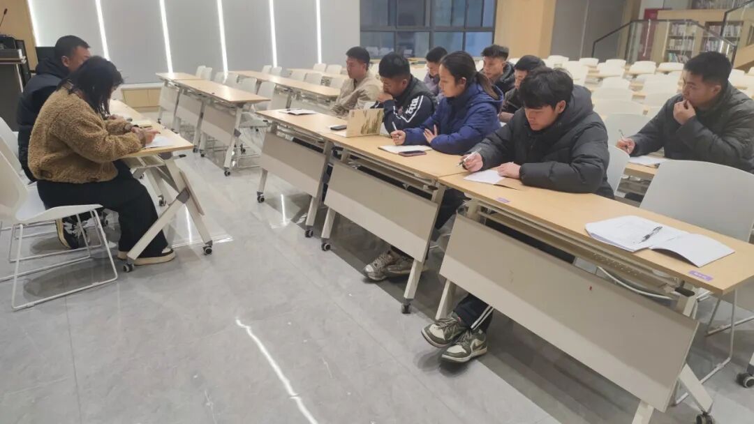 【火一月刊】春光作序，教育为诗 ——三月，火炬一小寄出一封春日来信