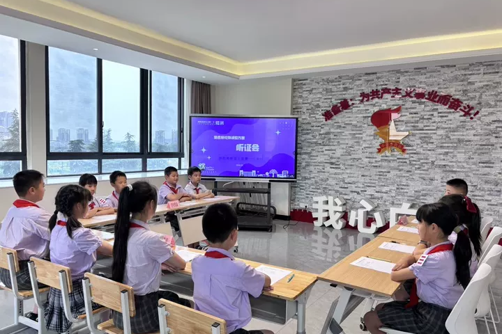 又是特等奖!火炬一小蝉联第一!