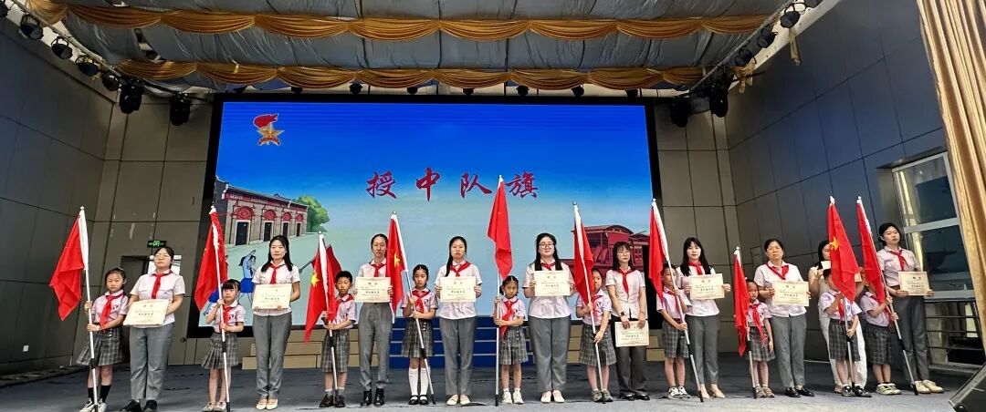 【火一月刊】夏序的帧记,一帧一成长——五月,火炬一小以镜头为笔,记录教育的夏天