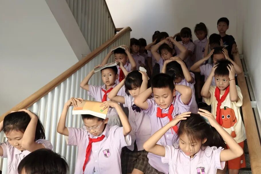 【火一月刊】夏序的帧记,一帧一成长——五月,火炬一小以镜头为笔,记录教育的夏天